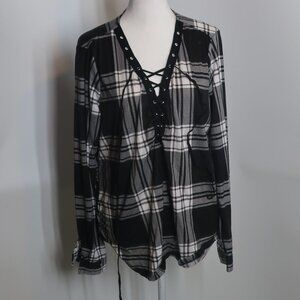 Poly & Esther Women's Black White Plaid Lace up front Shirt Size Large